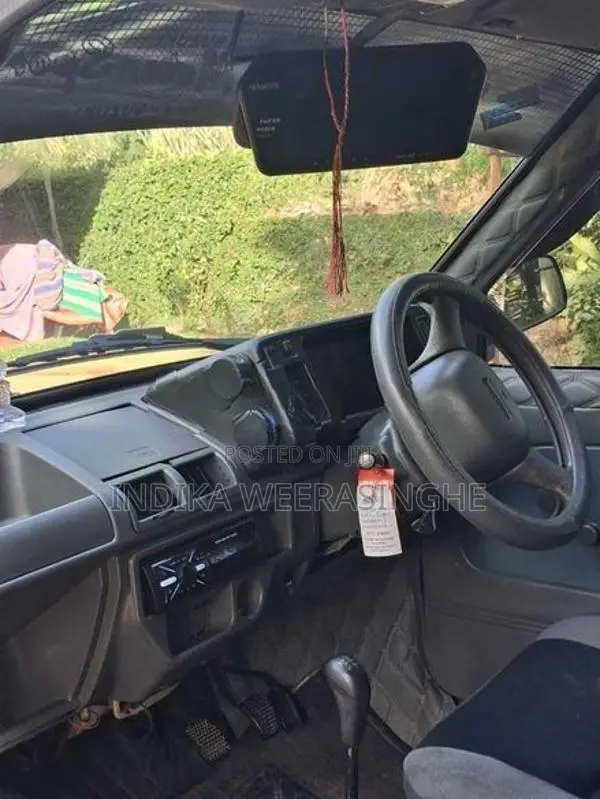Maruti Suzuki 800 2012