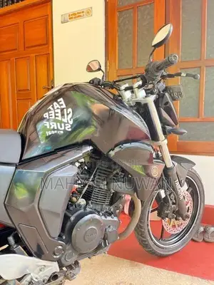 Yamaha FZ 2018