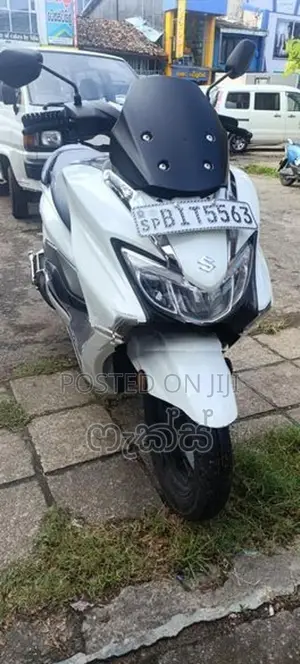 Suzuki Burgman 125 2020