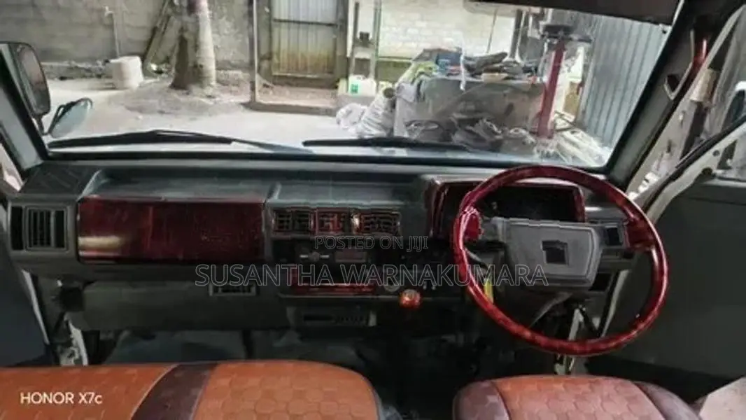 Mazda Brawny 1993