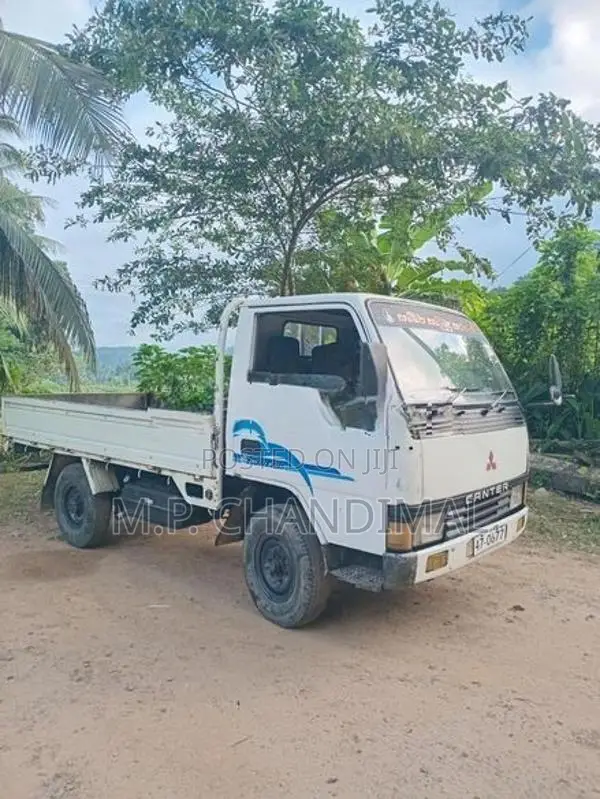 Mitsubishi Canter 1990