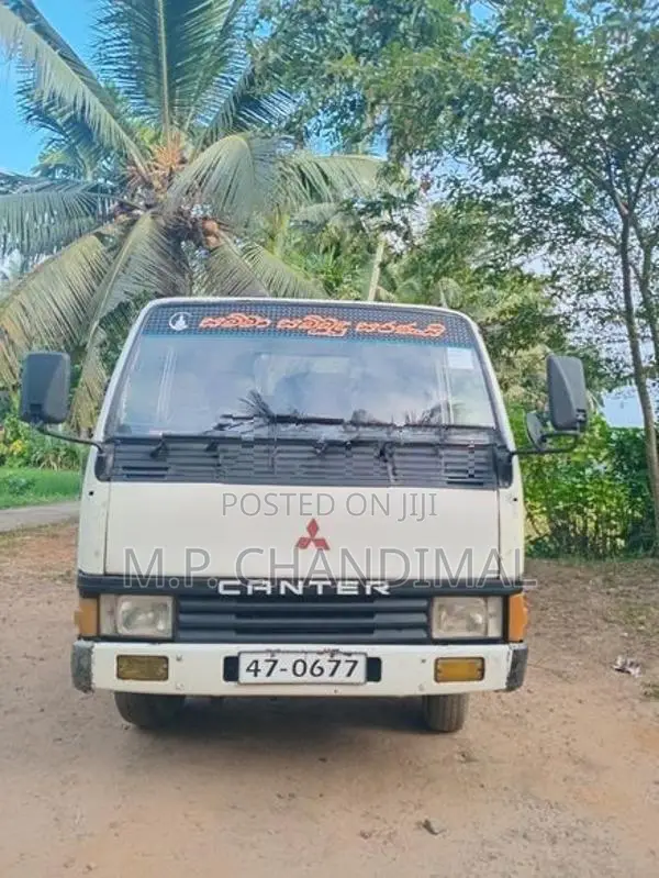 Mitsubishi Canter 1990