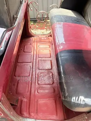 Bajaj RE 2003