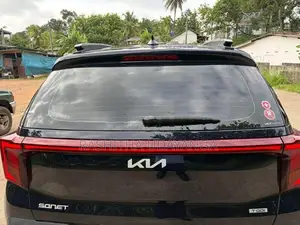 Kia Sonet HTKO 2025