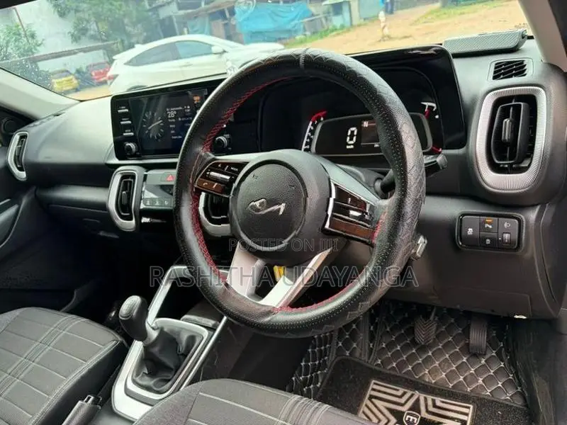 Kia Sonet HTKO 2025