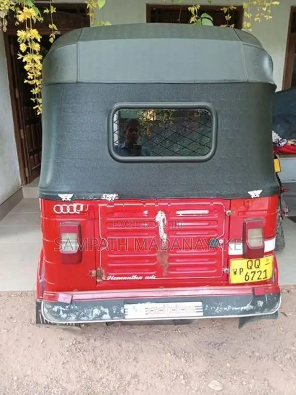 Bajaj RE 2009