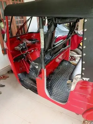 Bajaj RE 2009