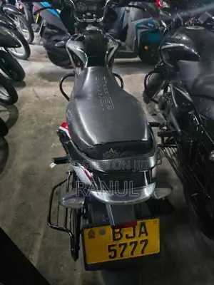 Bajaj Discover 125 2020