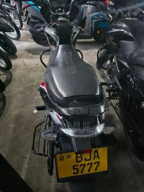 Bajaj Discover 125 2020