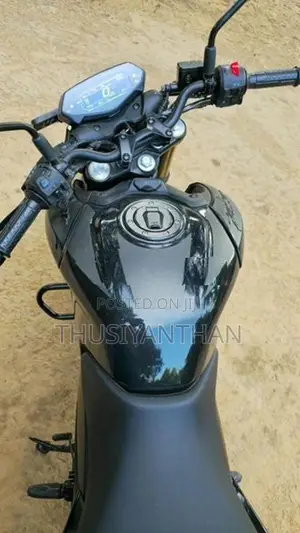 Bajaj Pulsar N160 2025
