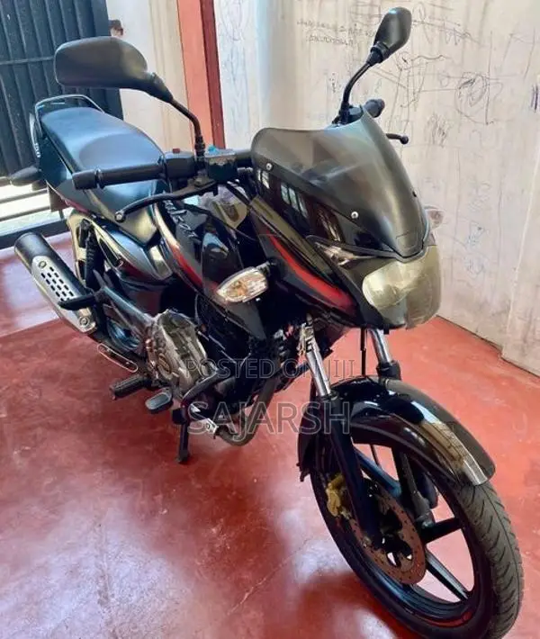 Bajaj Pulsar 150 2017