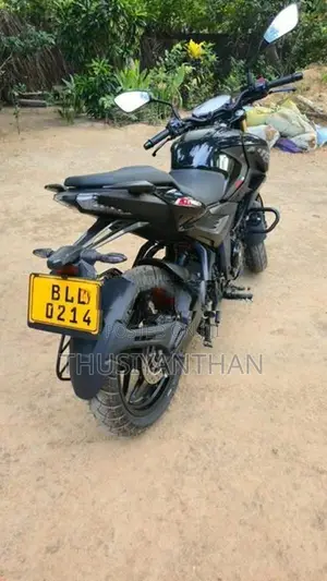 Bajaj Pulsar N160 2025