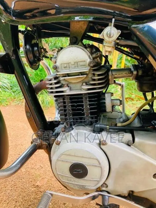 Bajaj CT100 2011