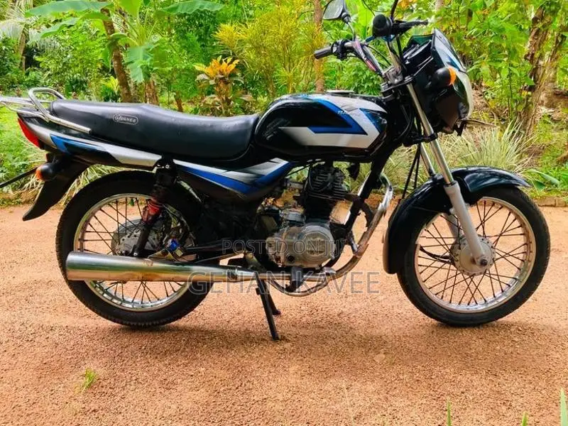 Bajaj CT100 2011