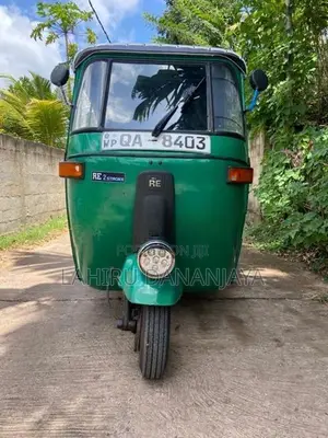 Bajaj RE 2005