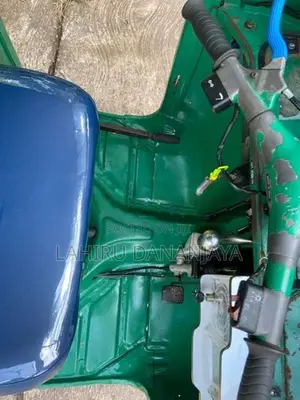 Bajaj RE 2005