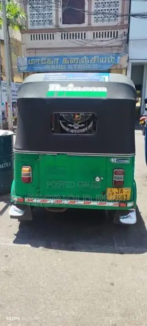 Bajaj RE 2004