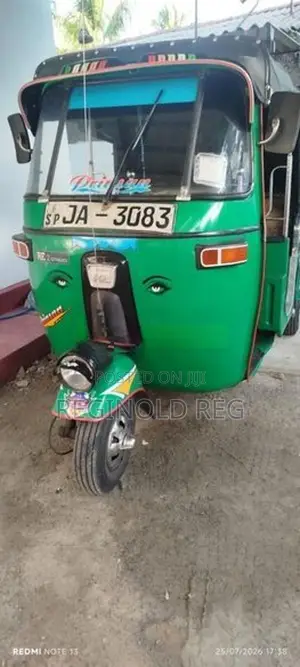 Bajaj RE 2004