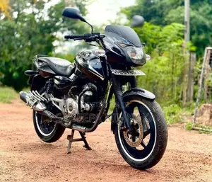 Bajaj Pulsar 150 2015