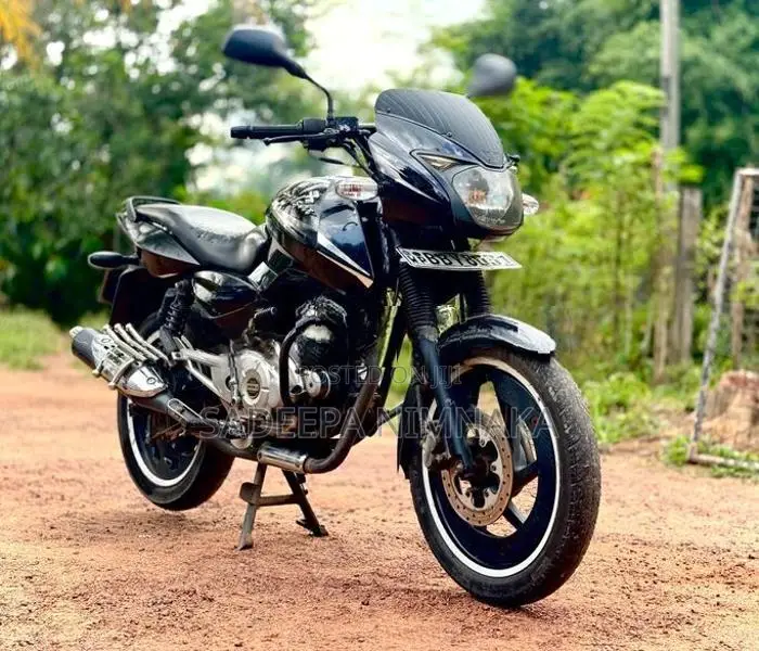 Bajaj Pulsar 150 2015