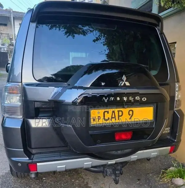Mitsubishi Montero 2015