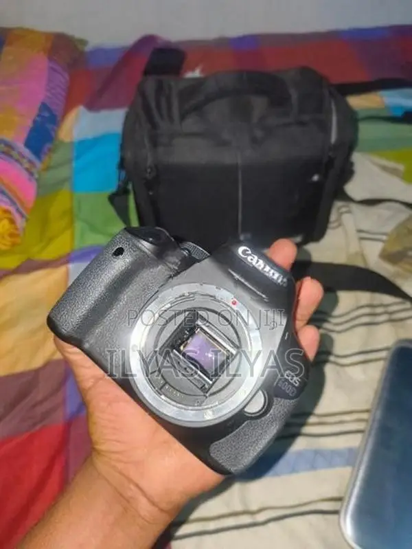 Canon EOS 600D Camera