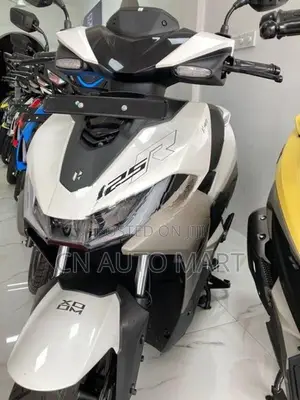 Hero XOOM 125R 2026