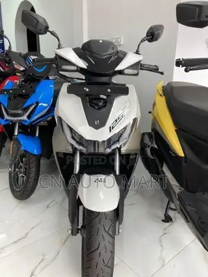 Hero XOOM 125R 2026