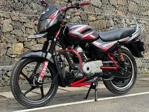 Bajaj CT100 2013