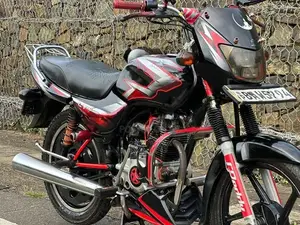 Bajaj CT100 2013