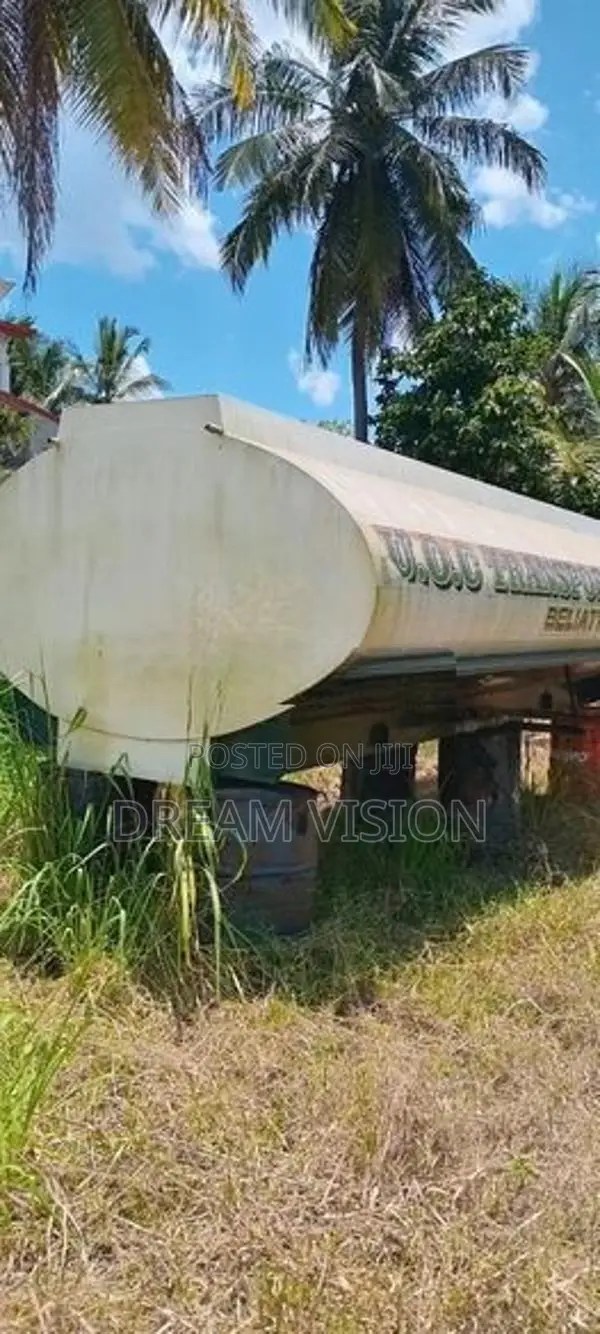 Bowzer Tank 13000L