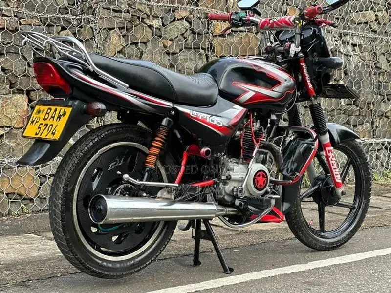 Bajaj CT100 2013
