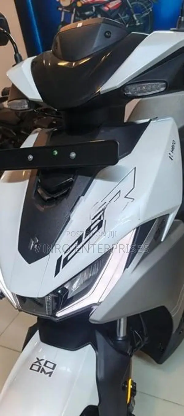 Hero XOOM 125R 2026