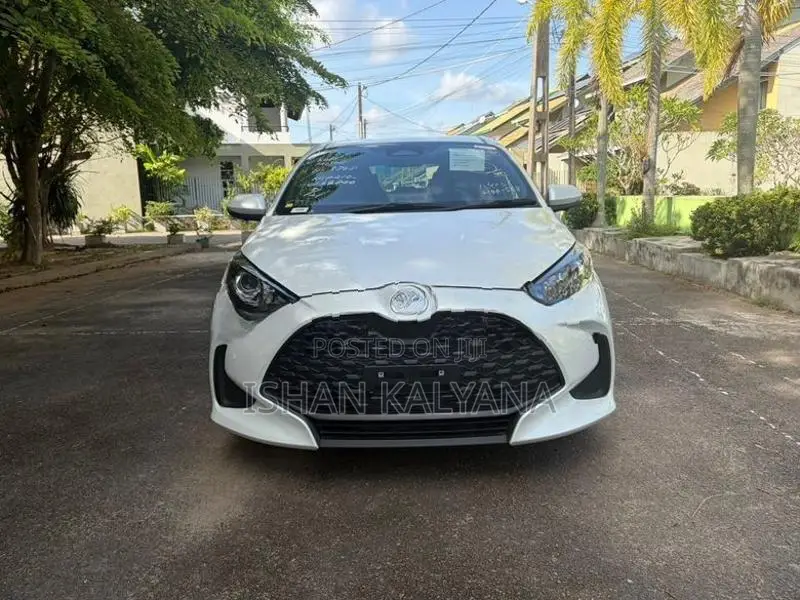Toyota Yaris X Limited 4way 2025