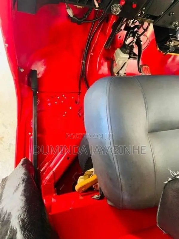 Bajaj RE 2014