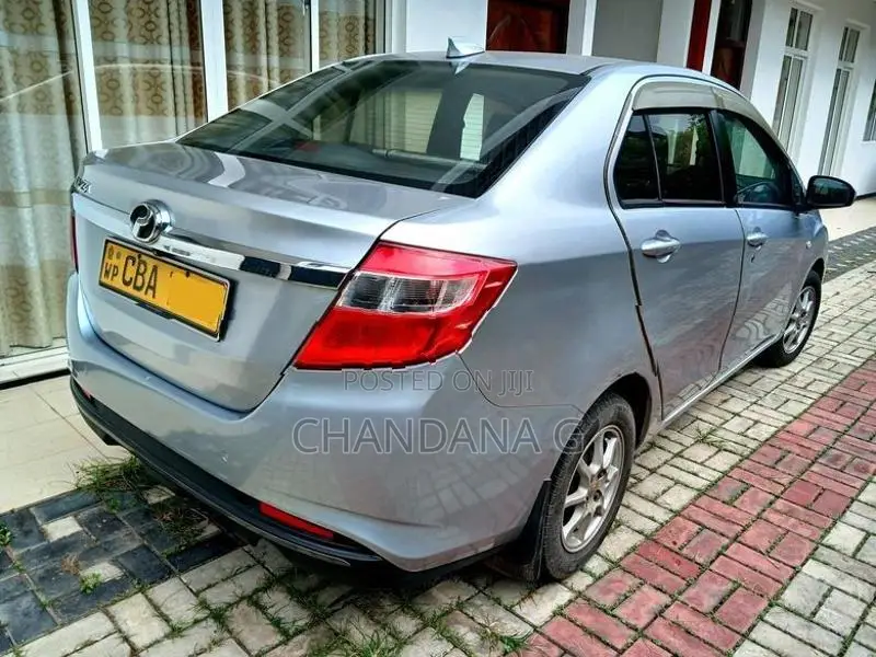 Perodua Bezza Full Option 2017