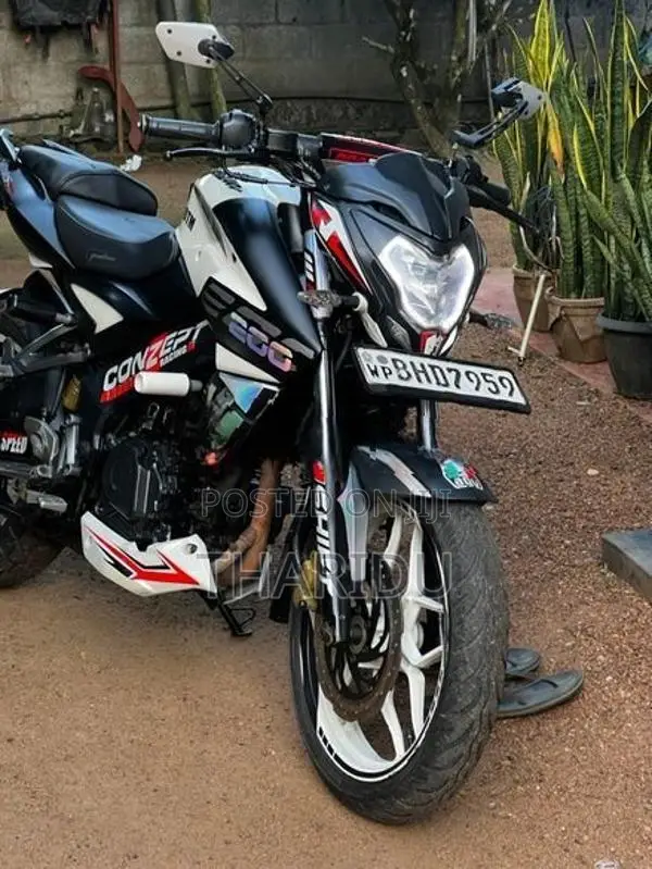 Bajaj Pulsar NS200 2018