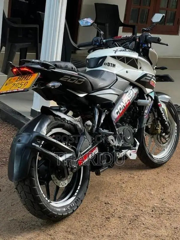 Bajaj Pulsar NS200 2018