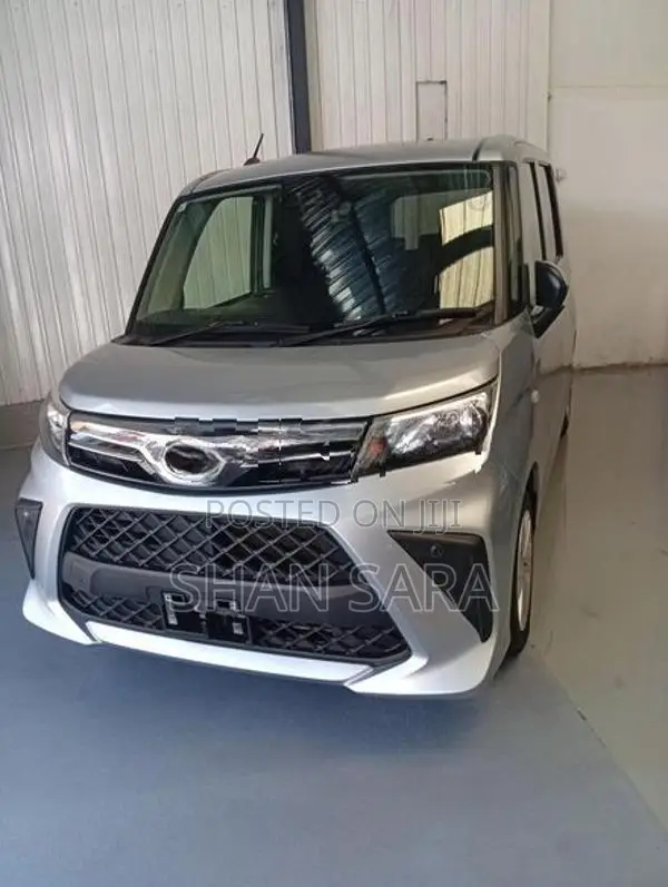 Toyota Roomy x 2023
