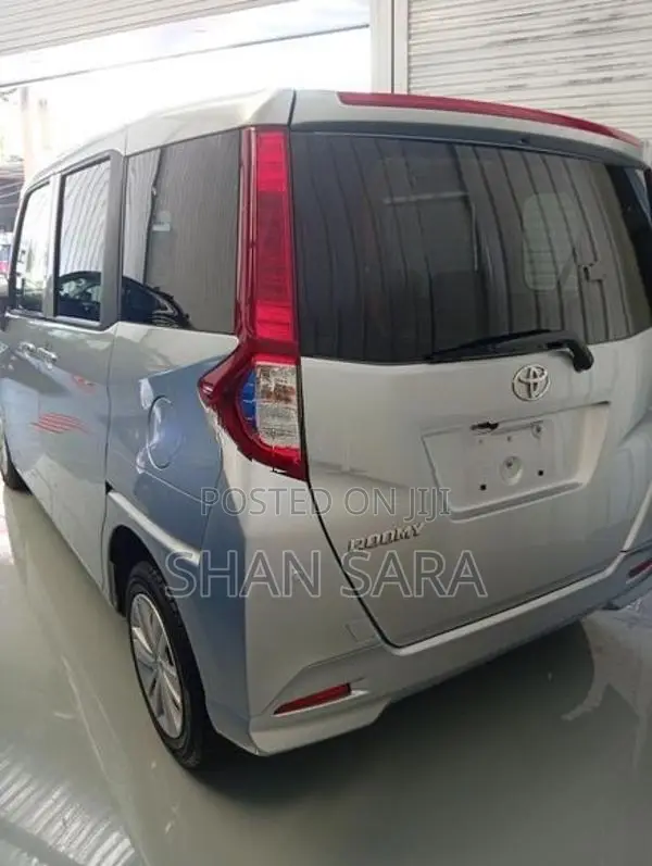 Toyota Roomy x 2023