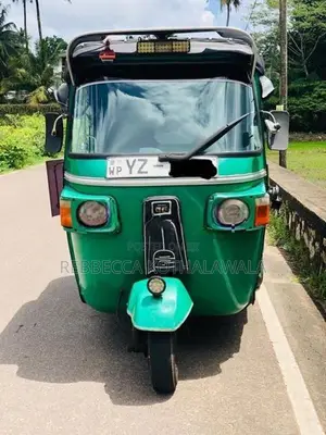 Bajaj RE 2012