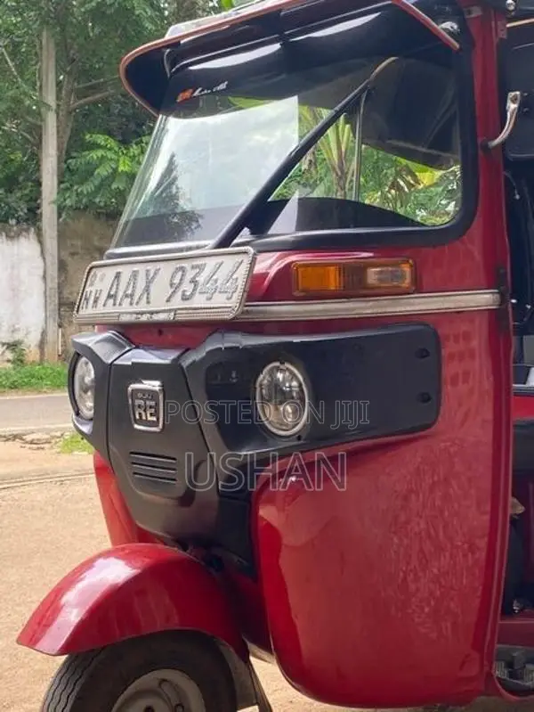 Bajaj RE 2015
