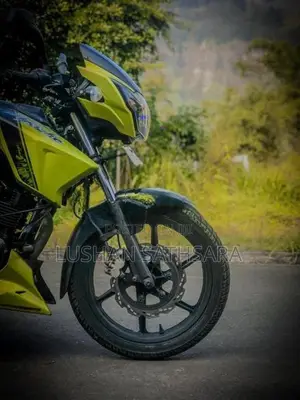 TVS Apache 2015
