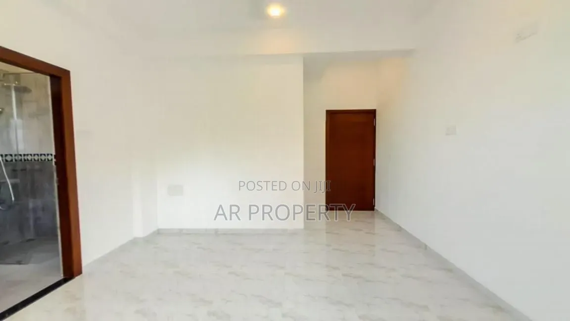 2bdrm Apartment in Colombo City for sale