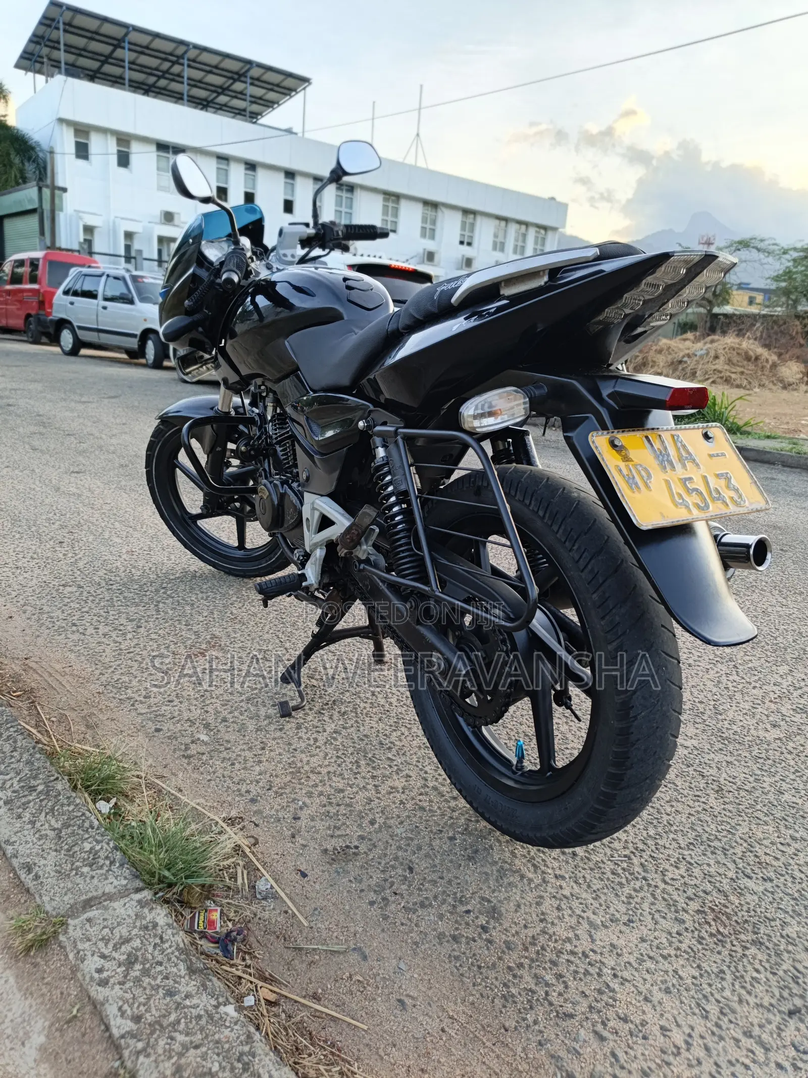Bajaj Pulsar 180 2010 Black