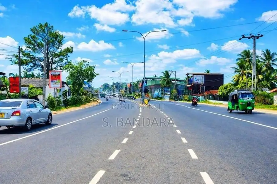 Land for Sale in Nittambuwa