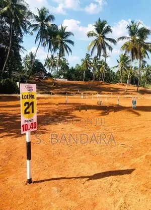 Land for Sale in Nittambuwa