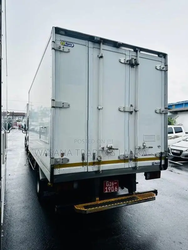 Isuzu Elf Freezer Hybridtruck 2019