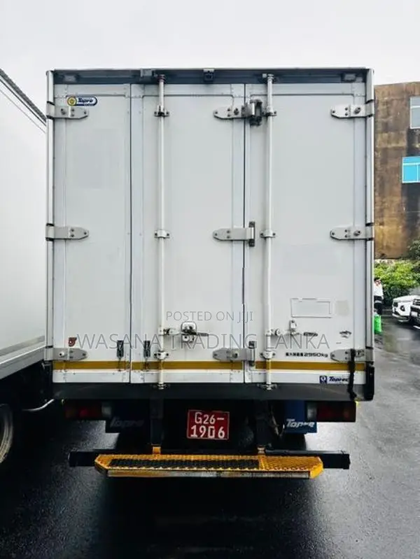 Isuzu Elf Freezer Hybridtruck 2019