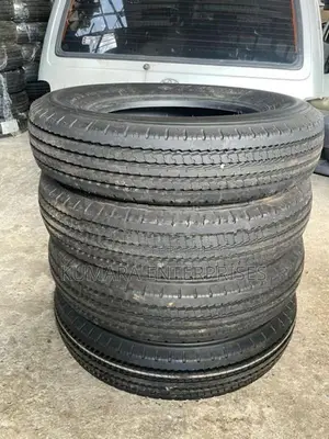 205/80R/17.5 Yokohama Tier